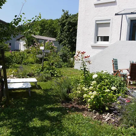 Schoene, Gemuetliche In Mit Garten Stahringen